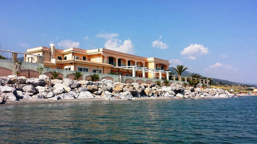 Hotel Ristorante La Lampara Gizzeria Exterior foto