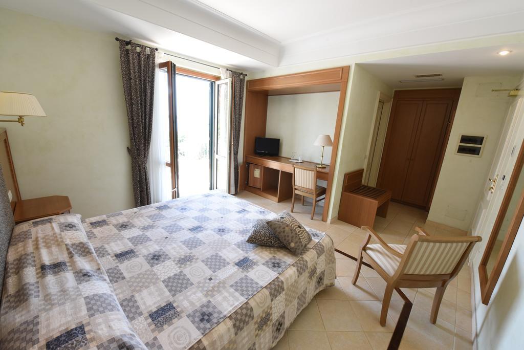 Hotel Ristorante La Lampara Gizzeria Quarto foto